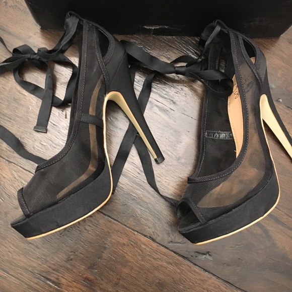 Colin Stuart Victoria’s Secret heels - Picture 2 of 7